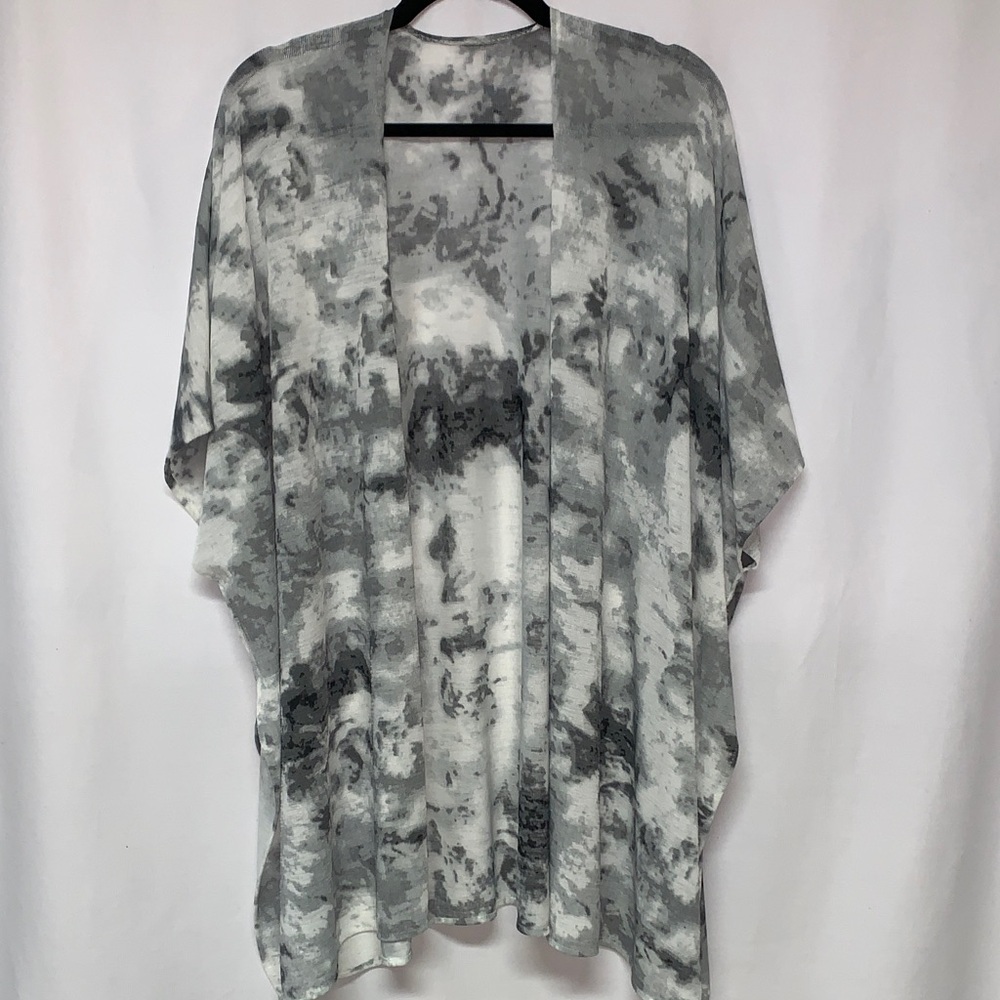 Gray Tie-Dye Top